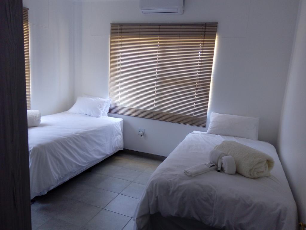 Xain Quaz Camp Hotel Gobabis Bagian luar foto