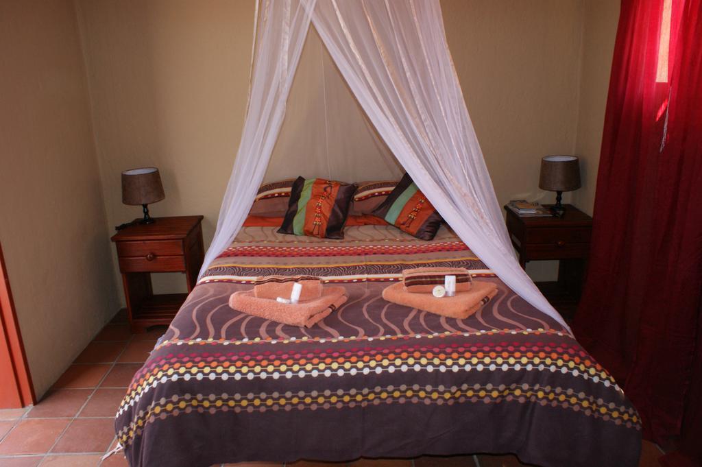 Xain Quaz Camp Hotel Gobabis Bagian luar foto