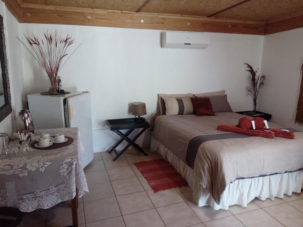 Xain Quaz Camp Hotel Gobabis Bagian luar foto